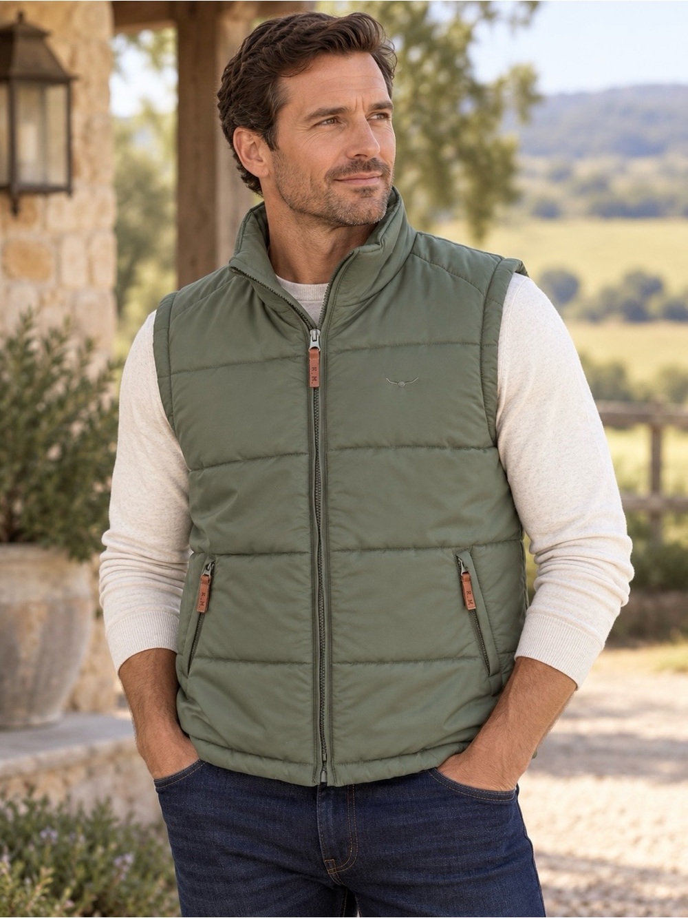R.M. Williams Mens Patterson Creek Vest in Forest Green